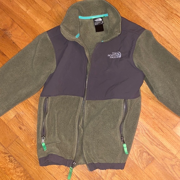 Kids Northface jacket hiking (worn once! olive green) - Picture 1 of 5